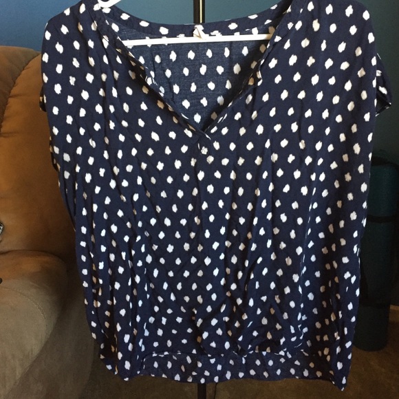 Loose fitting shirt