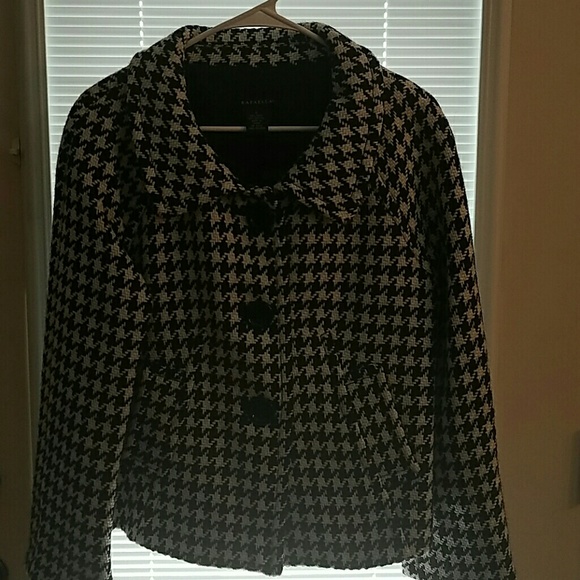 Hounds tooth coat
