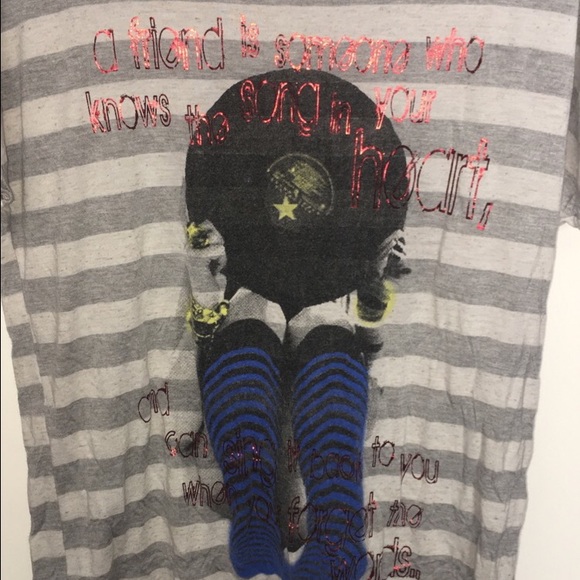 "A friend" tee