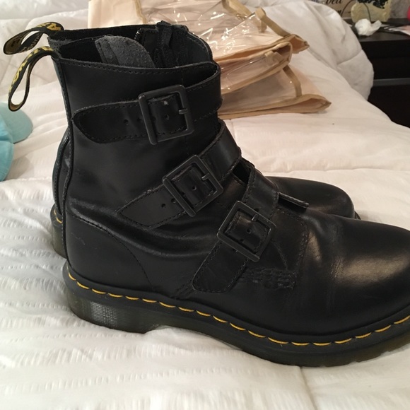 Black doc martins