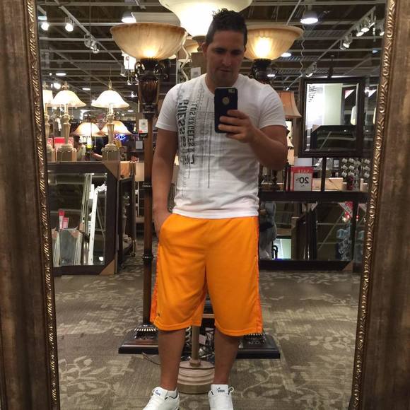 Meet your Posher, Jose layne