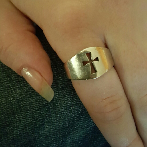 James Avery cross ring