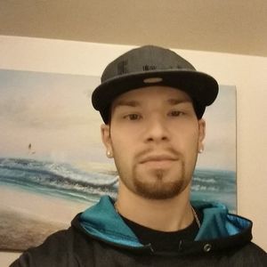 Meet your Posher, Larry