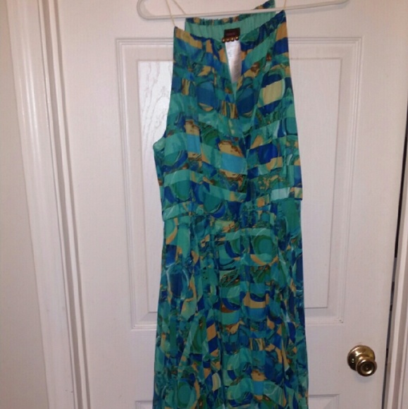 High-low dress - Picture 1 of 3