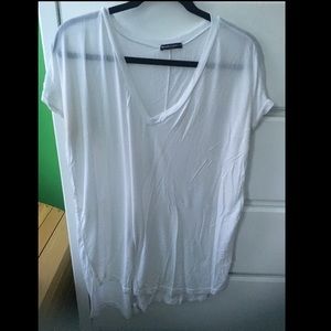 Brandy Melville Milan v neck t shirt