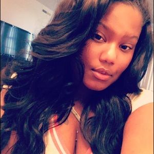 Meet your Posher, Myra