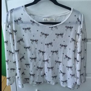 Flowy mid-sleeve Bow Shirt