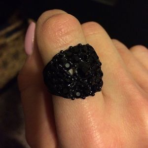 Guess ring size 7 ✨