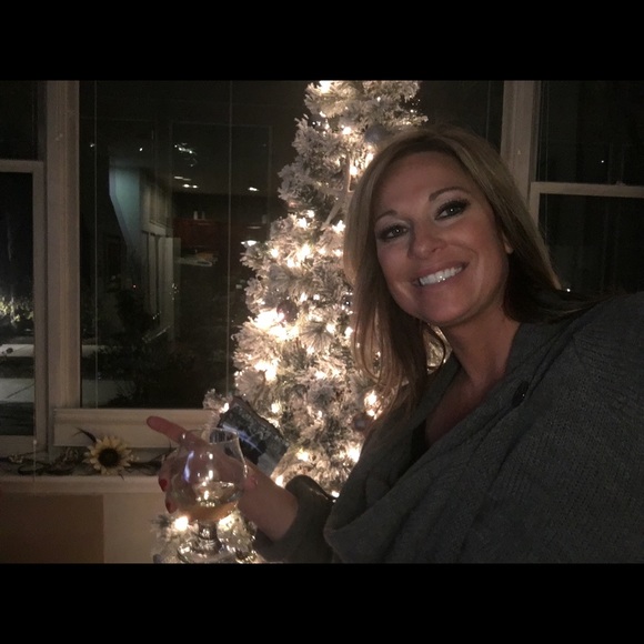 Meet your Posher, Wendy - Picture 1 of 1