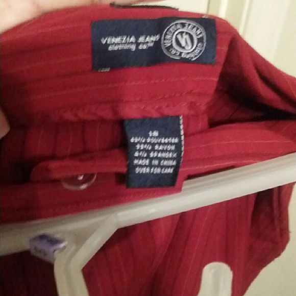 Skirt - Picture 2 of 2