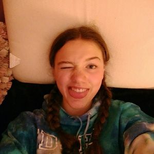 Meet your Posher, Leah