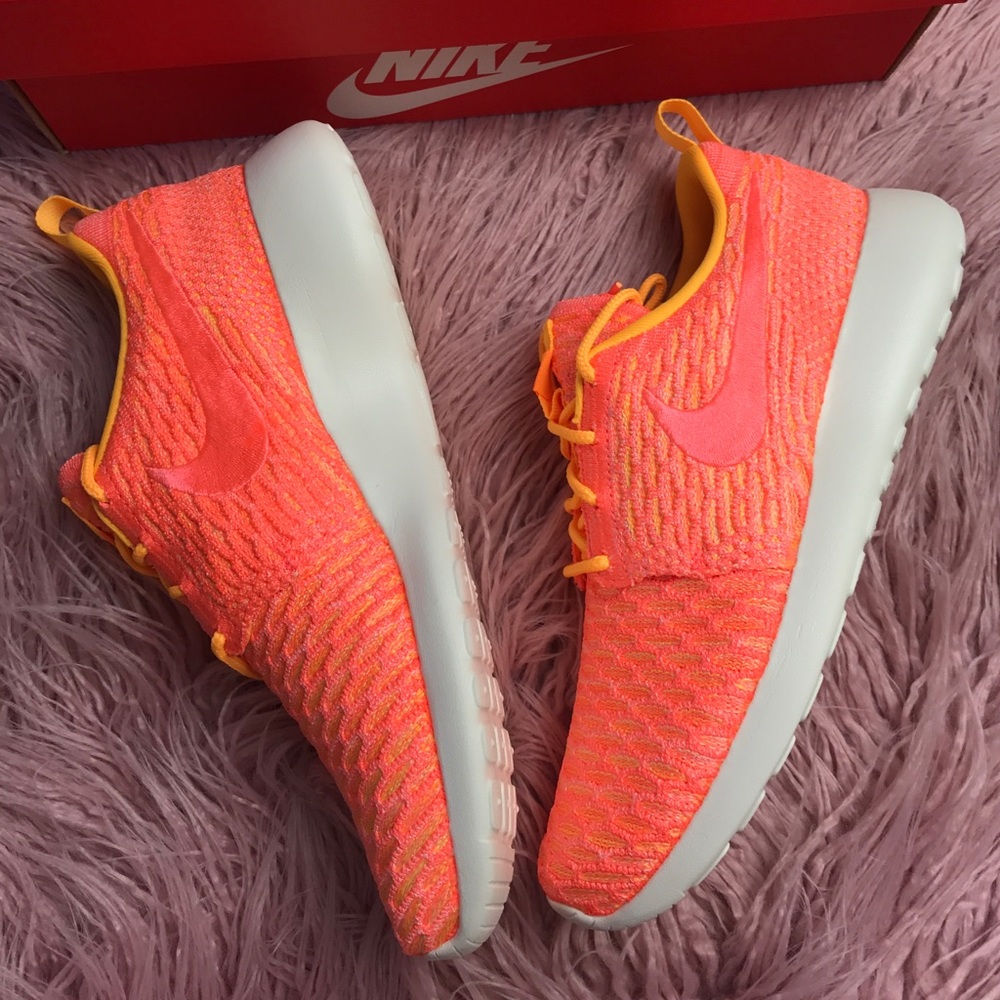 NWT Nike roshe one Flyknit - Picture 7 of 8