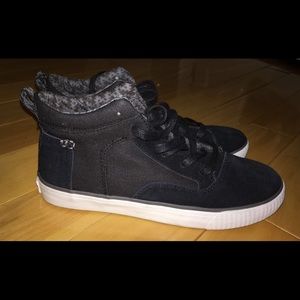 Toms Hightop Black Sneakers