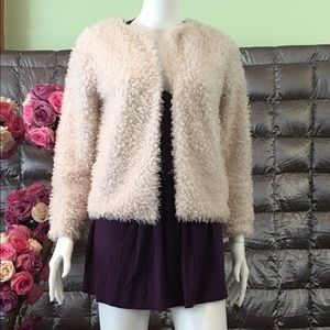 Off white fur jacket, brand new in size 8