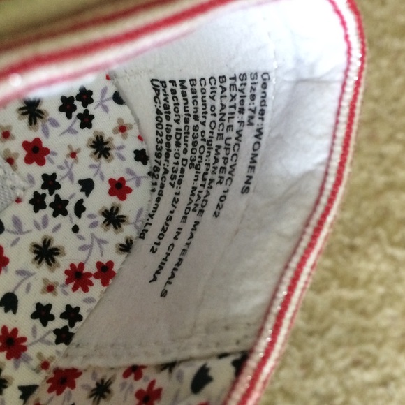 Autumn Run Striped Flats - Picture 3 of 3