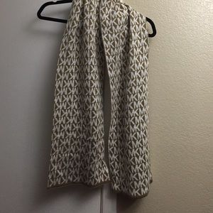 Michael Kors scarf
