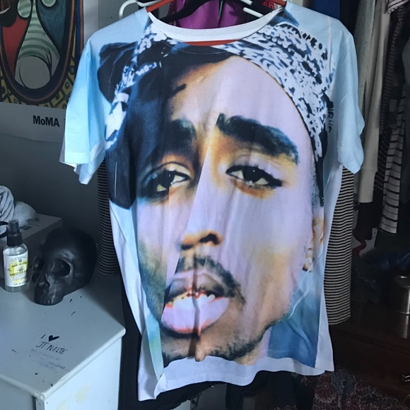 Tupac Graphic Tee