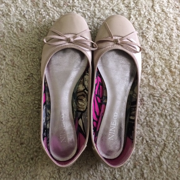 Nine & Co. Nude Flats