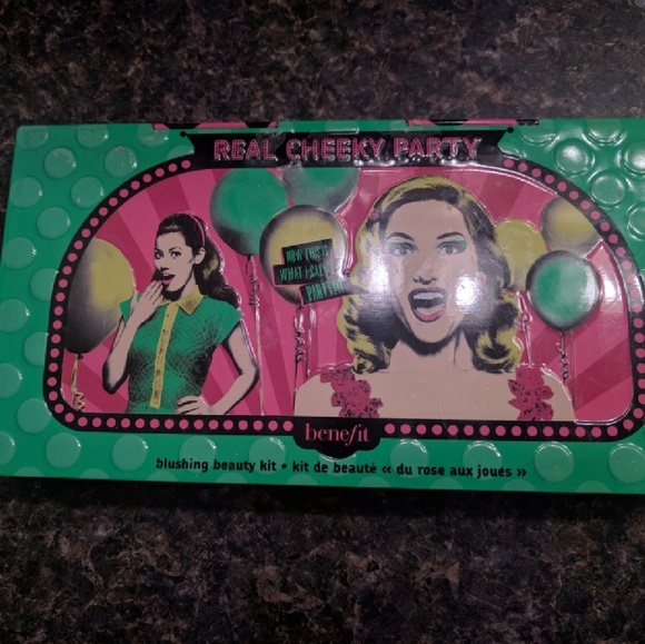 Benefit real cheeky party - Picture 2 of 3