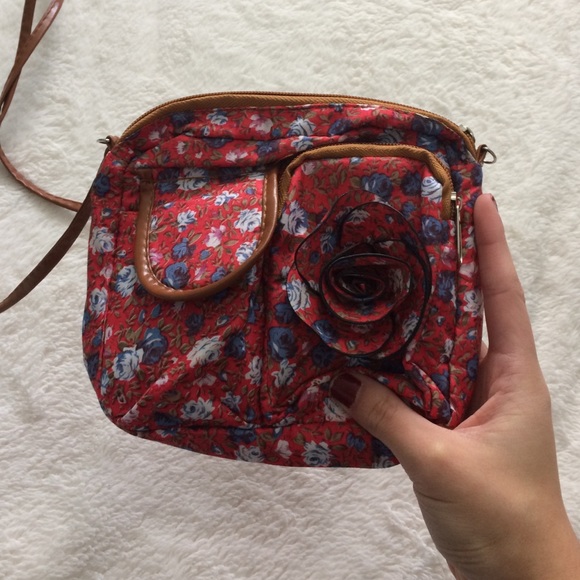 Floral Mini Crossbody - Picture 4 of 4