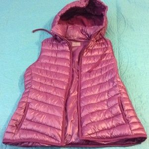 Puffer vest, worn once
