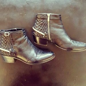 Women designer boots (Sam Edelman)