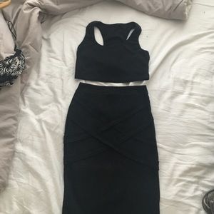 Two piece crop skit set