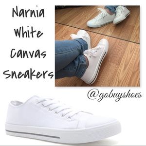 ᏣᏂᖇIᎦᎿMᎯᎦ ᎦᎯLᏋ🎄1 Left NARNIA White Canvas Sneaker