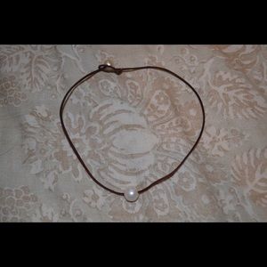Pearl choker