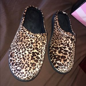 Cheetah memory foam slippers