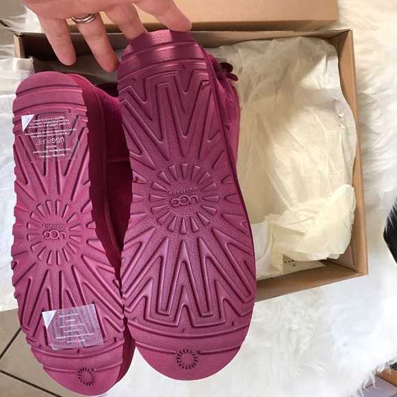 UGG Mini Brigette Bow limited edition boots sz 7,8 - Picture 3 of 5