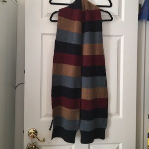 Marc Jacobs Scarf!  Mens'.  Excellent condition!