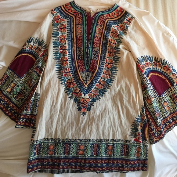 Vintage bell sleeved hippie dress