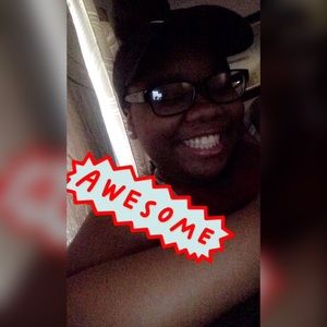 Meet your Posher, Shakira