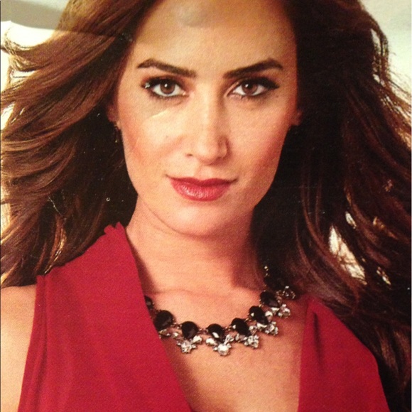 Vintage Gold Lady Costume Jewelry Black Teardrops - Picture 2 of 7