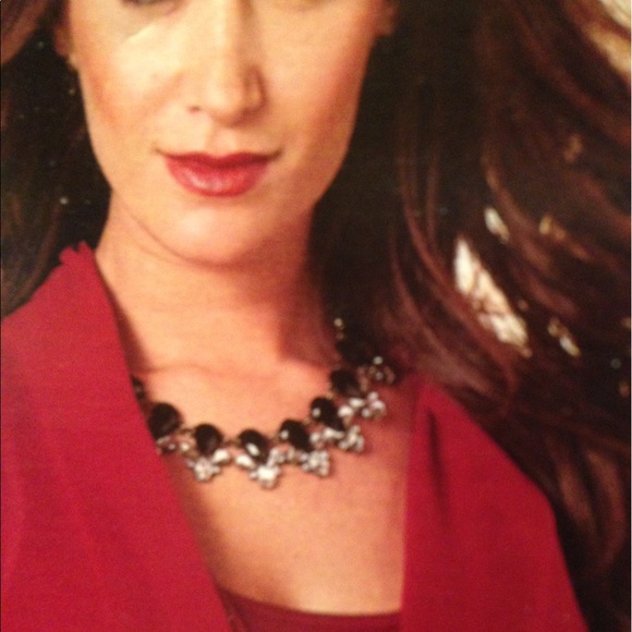 Vintage Gold Lady Costume Jewelry Black Teardrops - Picture 3 of 7