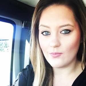 Meet your Posher, Katelyn