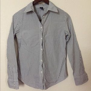 Gap button down Navy/White stripes