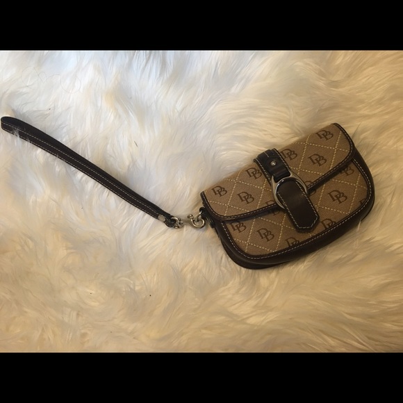 Dooney and Burke small wristlet - Picture 1 of 3