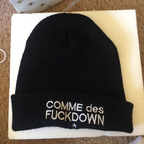 Comme des fuckdown beanie