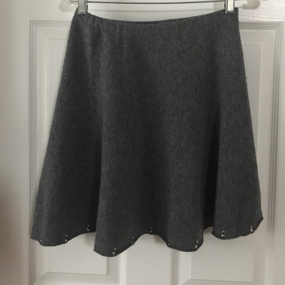 Wool gray skirt with metal studs_5 - Picture 1 of 2