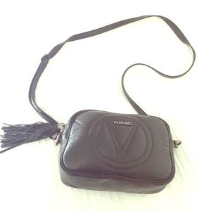 ⚡💥flash sale💥⚡Authentic Valentino cross body bag