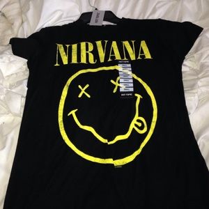 Nirvana tee