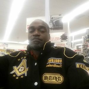 Meet your Posher, Lawrence