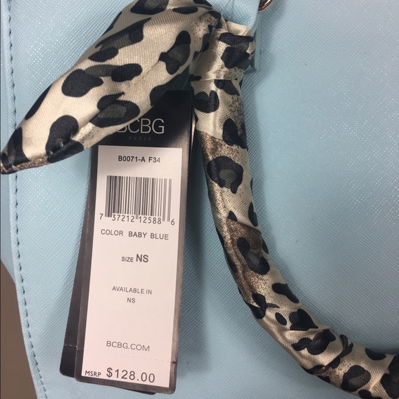 ❤️Last one ♥️BCBG Paris Scarf Story satchel bag - Picture 4 of 8