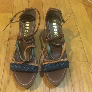 Report size 8 wedge