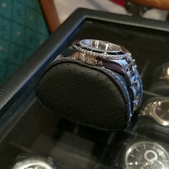 Automatic Invicta stainless steel watch - Picture 2 of 4