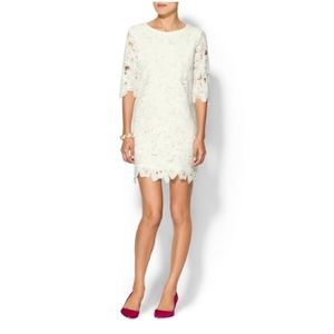 💥last chance!!💥New floral lace shift dress