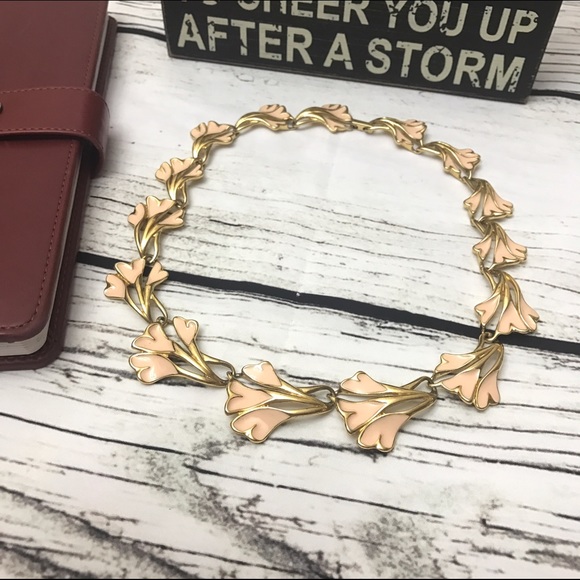 Trifari Jewelry - TRIFARI Gold Blush Triple Heart Choker Necklace