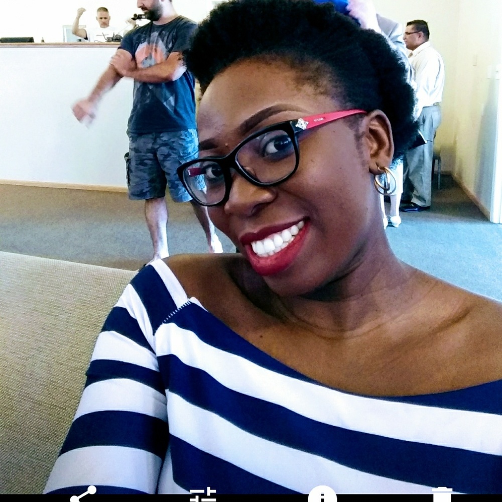 Meet your Posher, Moriam